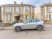 6 bedroom end of terrace house for sale