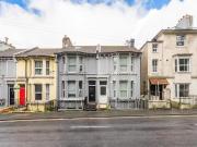 6 bedroom end of terrace house for sale in Upper Lewes...
