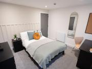 1 bedroom end of terrace house to rent