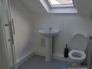 6 bedroom end of terrace house to rent