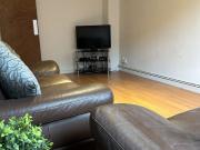 6 bedroom end of terrace house to rent