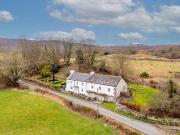 6 bedroom farm house for sale