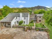 6 bedroom farm house for sale