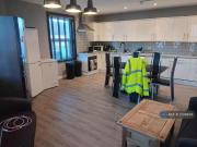 6 bedroom flat for rent in Bournemouth, Bournemouth, BH8