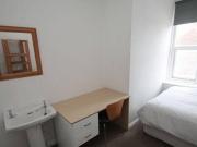 6 bedroom flat for rent in Claypath Durham DH1