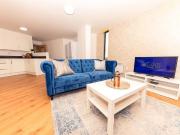 6 bedroom flat to rent