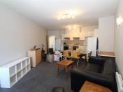 6 bedroom flat to rent