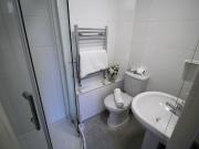 6 bedroom flat to rent