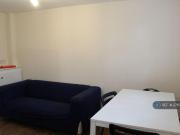 6 bedroom flat to rent