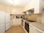 6 bedroom flat to rent