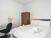 6 bedroom Flat to rent in Strathmore Court, Park Road,...
