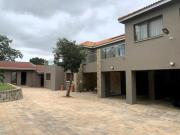 6 bedroom home with flatlet on the m.