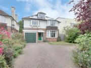 6 Bedroom House