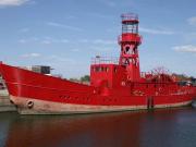 6 Bedroom House Boat Character Property