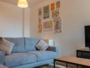 6 bedroom house for rent in Bede Street, Leicester, LE3