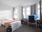 6 bedroom house for rent in Llanishen Street, Cardiff, CF14