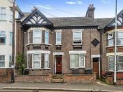 6 bedroom house for sale