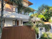 6 Bedroom House For Sale in Ayala Alabang