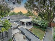 6 Bedroom House For Sale in Brooklyn