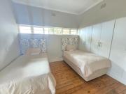 6 Bedroom House For Sale in Glenwood