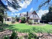 6 Bedroom House For Sale in Linmeyer