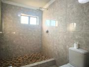 6 Bedroom House For Sale in Mountain Rise