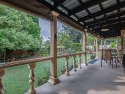 6 Bedroom House For Sale in The Reeds