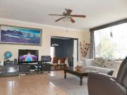 6 Bedroom House in Bendor