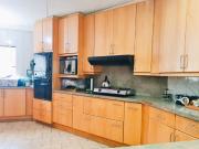 6 Bedroom House in Bendor