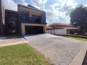 6 Bedroom House in Bendor