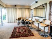 6 Bedroom House in Blue Bend