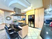 6 Bedroom House in Bluewater Bay
