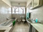 6 Bedroom House in Bluewater Bay