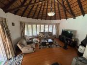 6 Bedroom House in Buccleuch