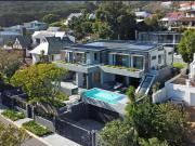 6 Bedroom House in Camps Bay