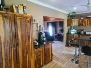 6 Bedroom House in Cashan