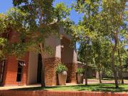 6 Bedroom House in Cashan