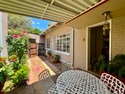 6 Bedroom House in Dan Pienaar