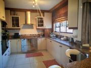 6 Bedroom House in Escombe