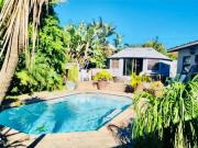 6 Bedroom House in Gonubie