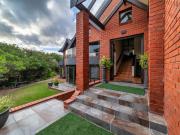6 Bedroom House in Herolds Bay