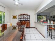 6 Bedroom House in Linkside