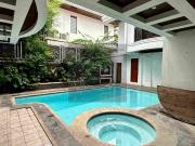 6 bedroom house in Magallanes Village