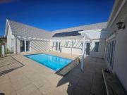 6 Bedroom House in Malmesbury