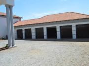6 Bedroom House in Nooitgedacht