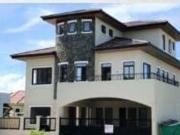 6 bedroom house in portofino heights Las piñas