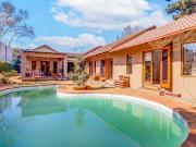 6 Bedroom House in Rosebank