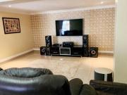 6 Bedroom House in Somerset Park