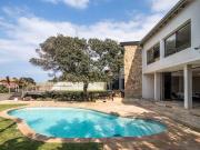 6 Bedroom House in Umhlanga Rocks