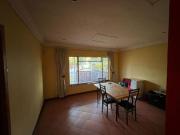 6 Bedroom House in Universitas